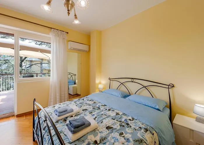 Guesthost - Ninfea * San Remo